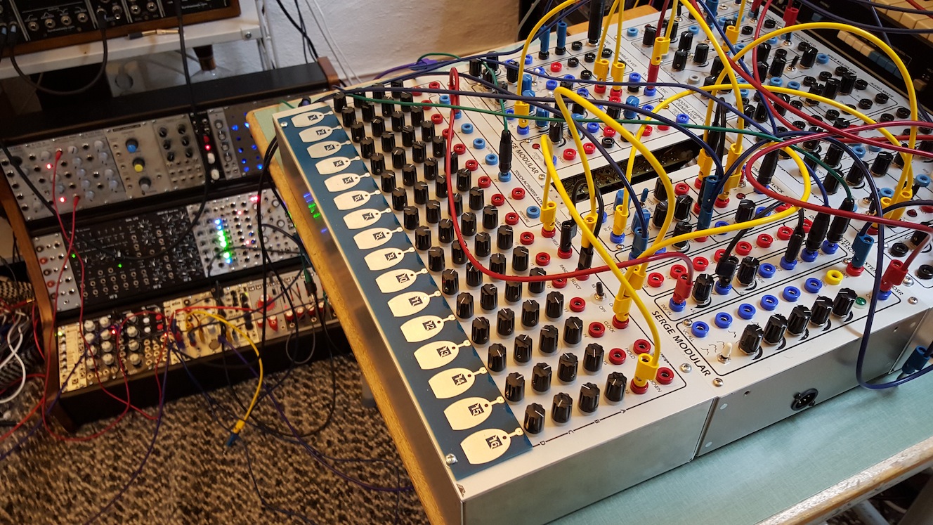 An analog computer game on a modular synthesizer
